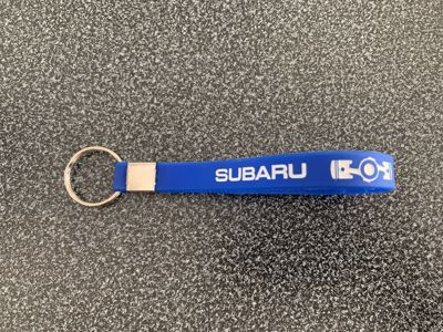 Gumový přívěšek SUBARU + ' ' + Modrý gumový přívěšek na klíče 